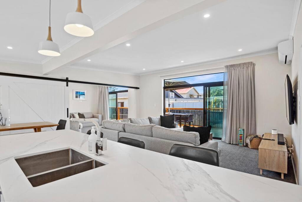 Leisure On Leo Villa Waihi Exterior foto
